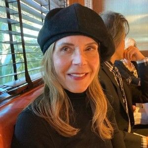 Meet your Posher, Elle